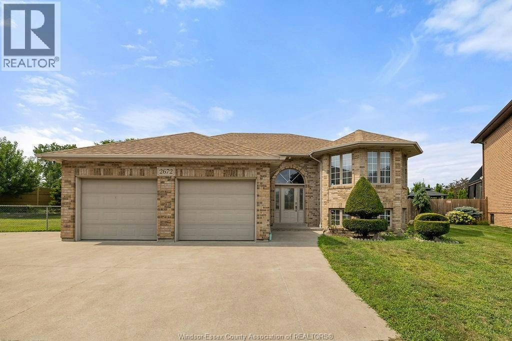 2672 Fleming Court, Windsor, ON, N9E 4P1