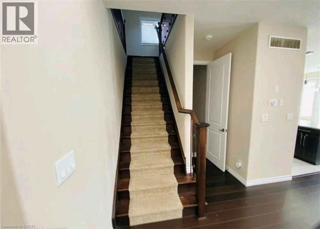 319 Moorlands Crescent, Kitchener, ON, N2P 0C5 - 8