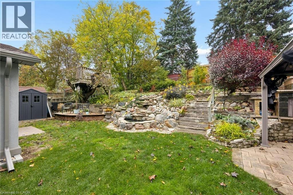 Upper-16 Devitt Avenue S, Waterloo, ON, N2J 1Y5 - 26