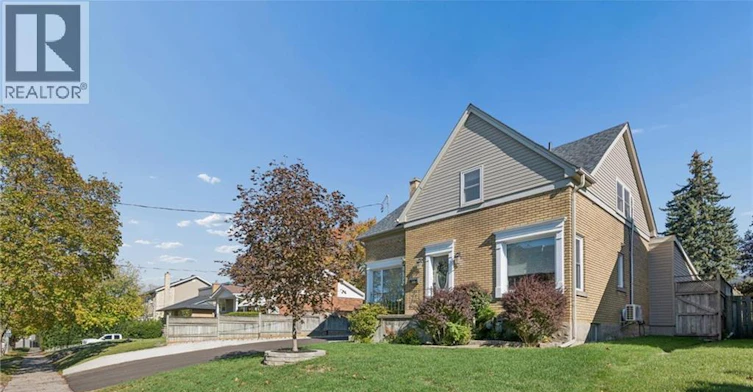 Upper-16 Devitt Avenue S, Waterloo, ON, N2J 1Y5 - 3