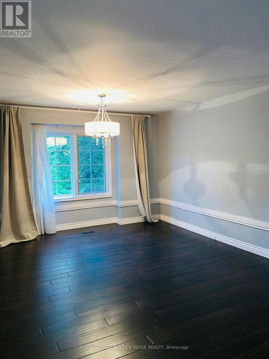 121 Castle Crescent, Oakville, ON, L6J 5H4 - 13