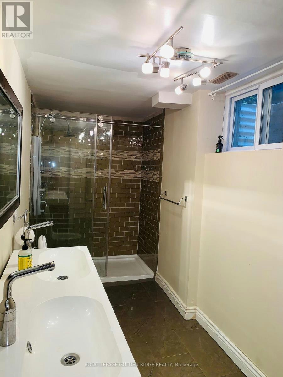121 Castle Crescent, Oakville, ON, L6J 5H4 - 18