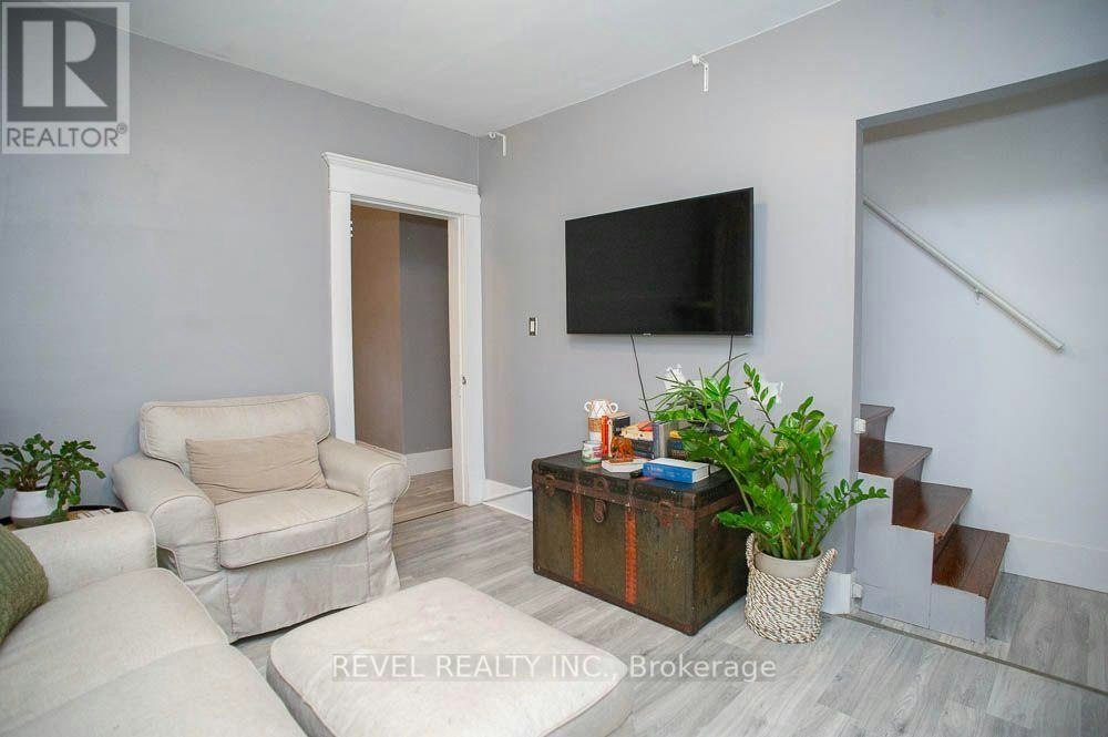 UPPER-234 Sheridan Street, Brantford, ON, N3S 4R3 - 6