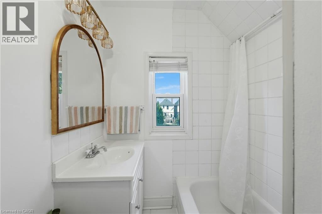126 Niagara Street, Hamilton, ON, L8L 6A7 - 30