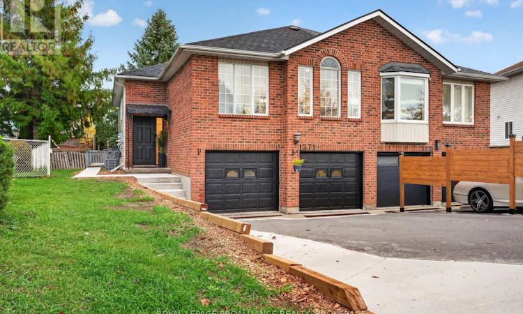 1371 Brackenwood Crescent