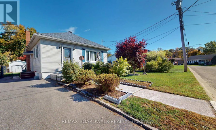 31 Wright Crescent