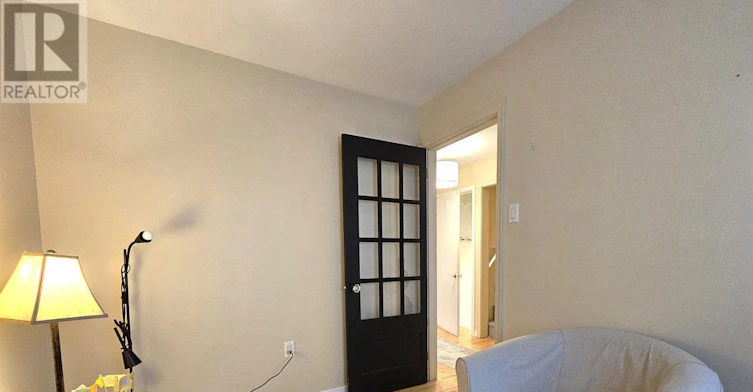 28 Arundel Avenue, Ottawa, ON, K1K 0B6 - 8