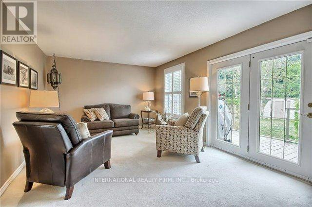333 Dixon Boulevard, Newmarket, ON, L3Y 5C3 - 4