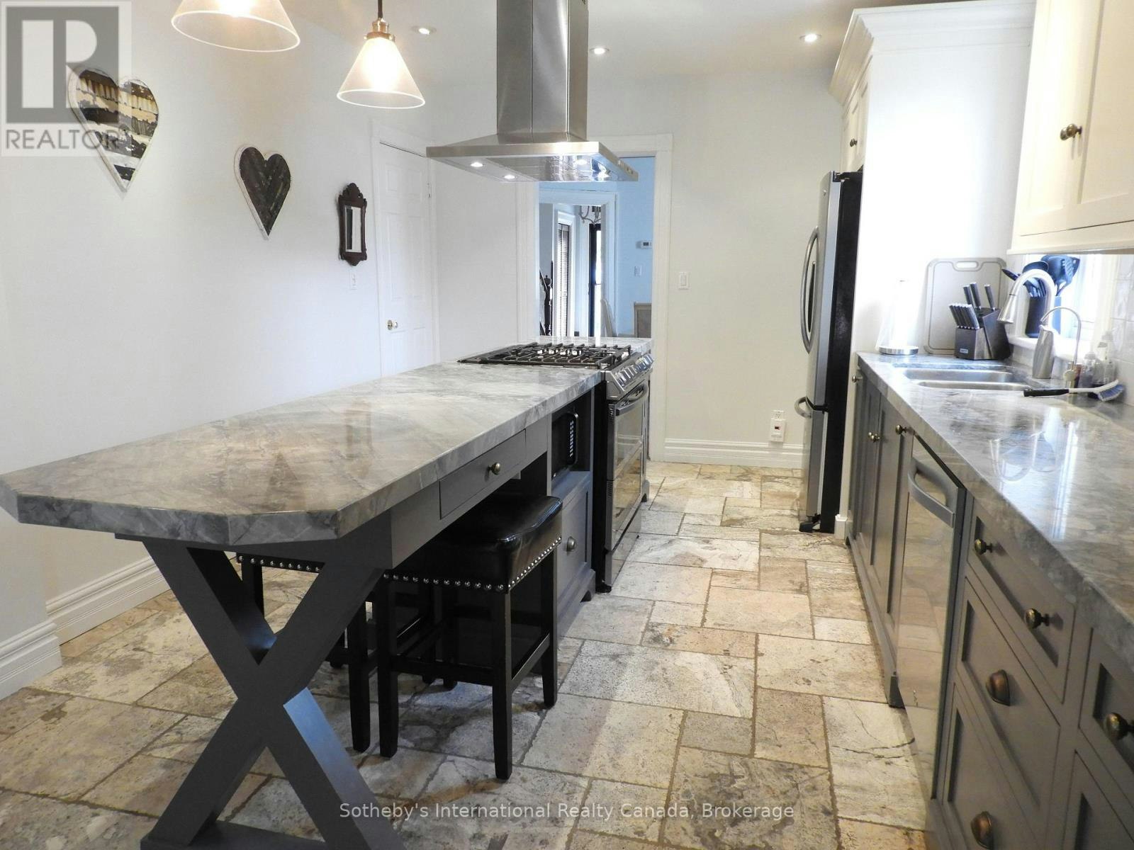 77 Fourth Street W, Collingwood, ON, L9Y 1R5 - 7