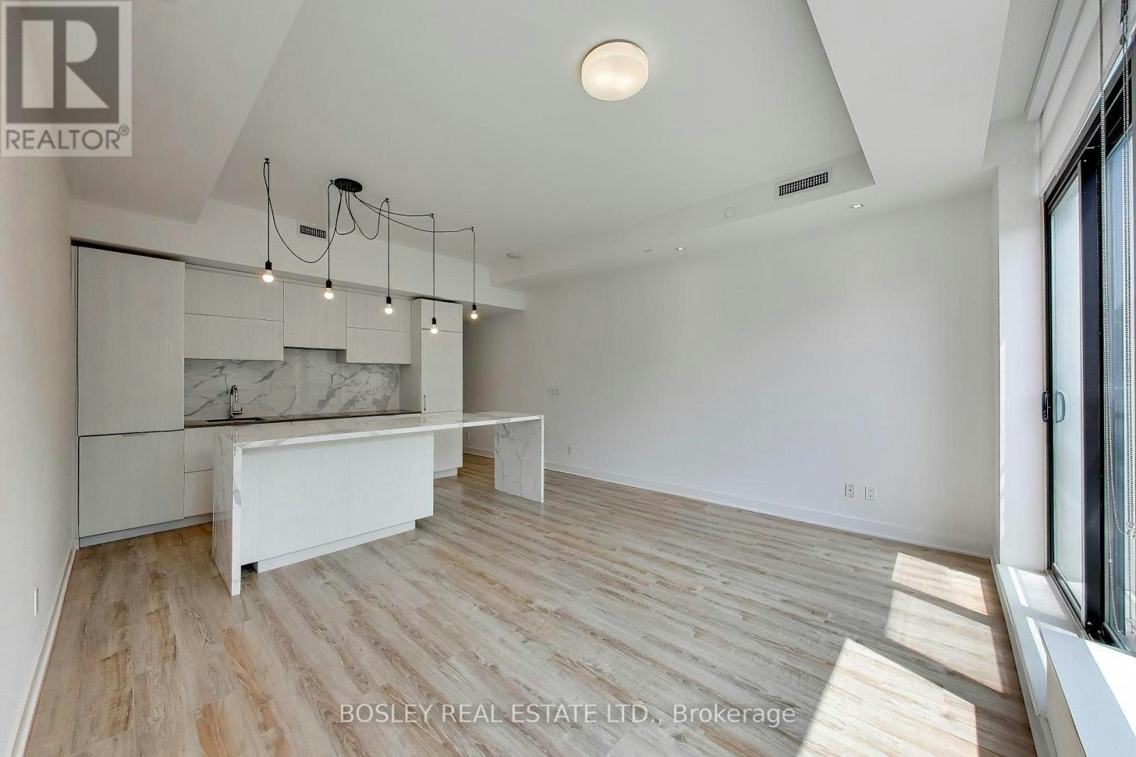 210-1990 Bloor Street W, Toronto, ON, M6P 3L1 - 8