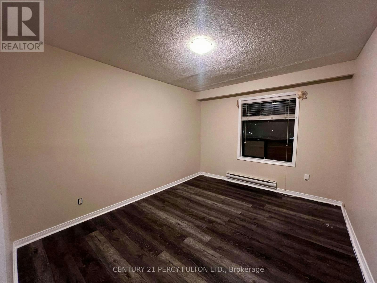 2-952 Scarlett Road, Toronto, ON, M9P 2V6 - 7