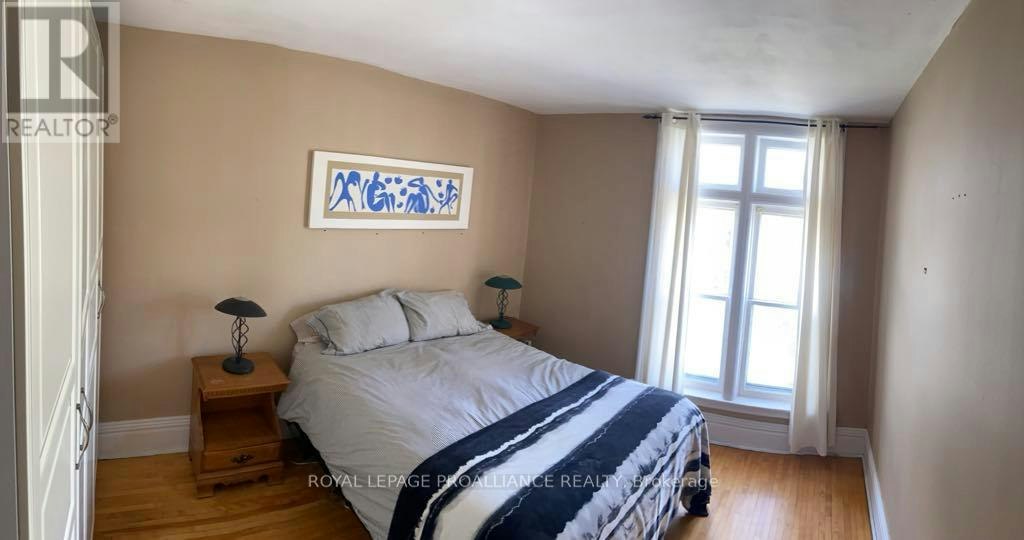 573 Homewood Avenue, Peterborough, ON, K9H 2N4 - 7