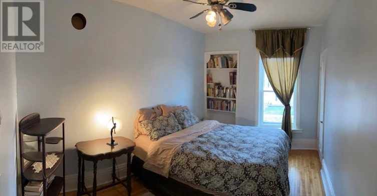 573 Homewood Avenue, Peterborough, ON, K9H 2N4 - 4
