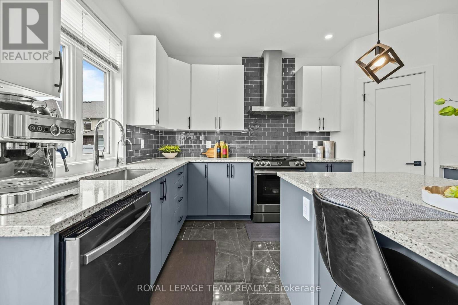 3328 Findlay Creek Drive, Ottawa, ON, K1T 0V2 - 12