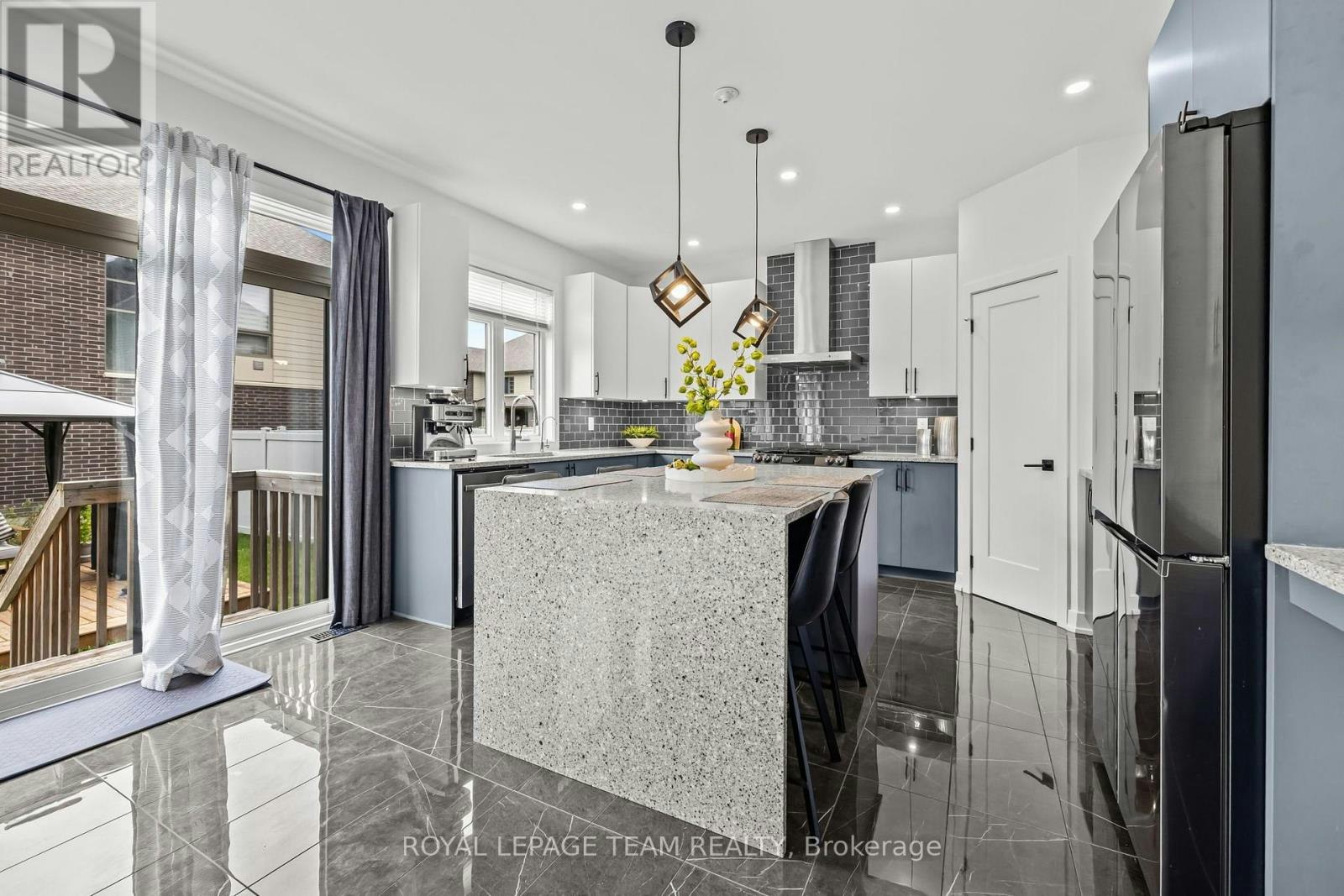 3328 Findlay Creek Drive, Ottawa, ON, K1T 0V2 - 11