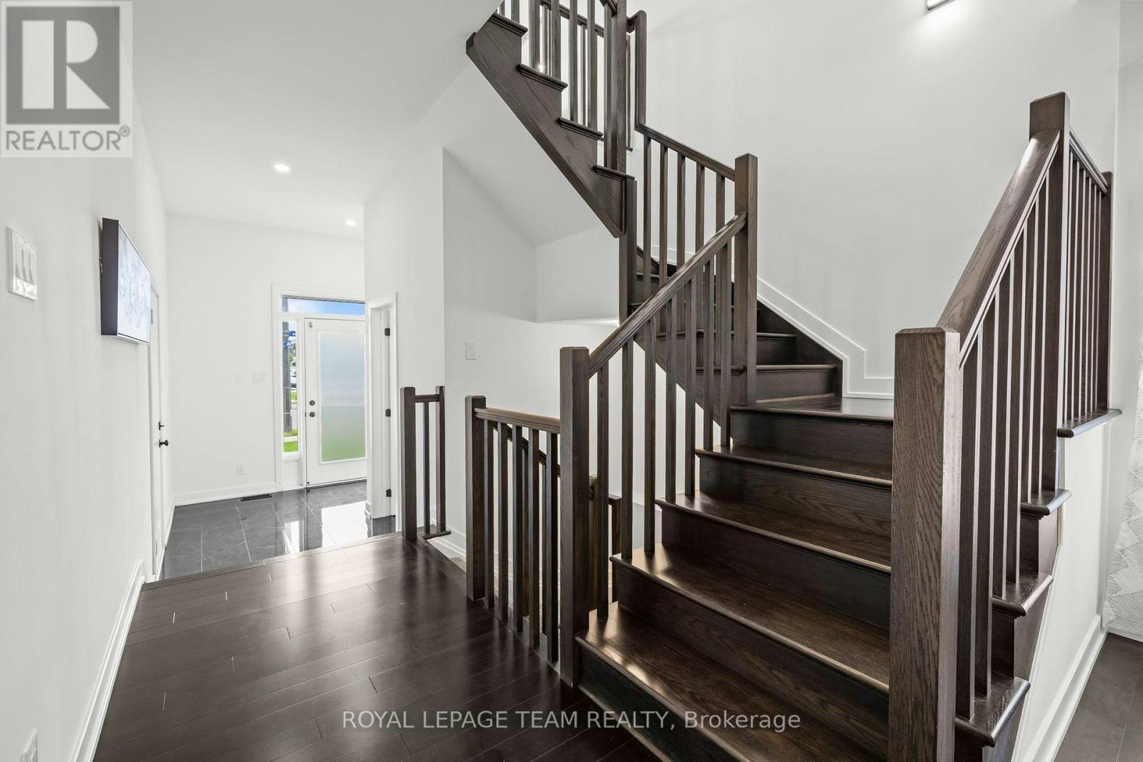 3328 Findlay Creek Drive, Ottawa, ON, K1T 0V2 - 14