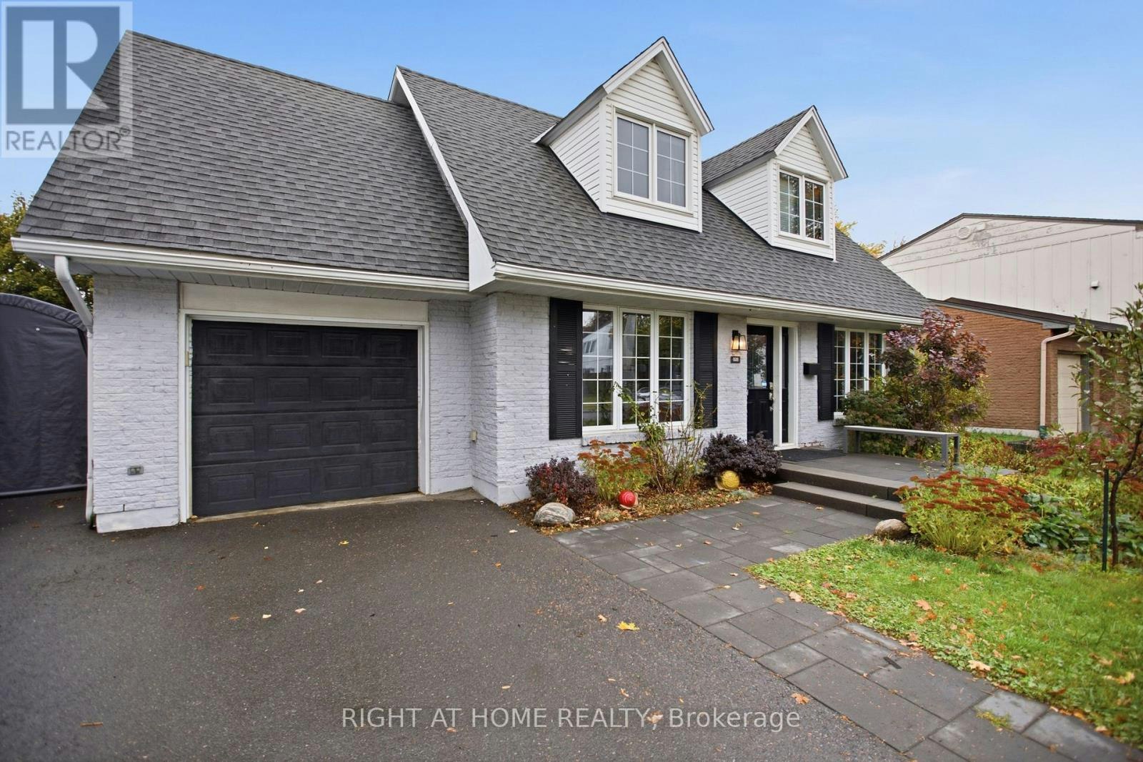 828 Eastvale Drive, Ottawa, ON, K1J 7A4 - 3