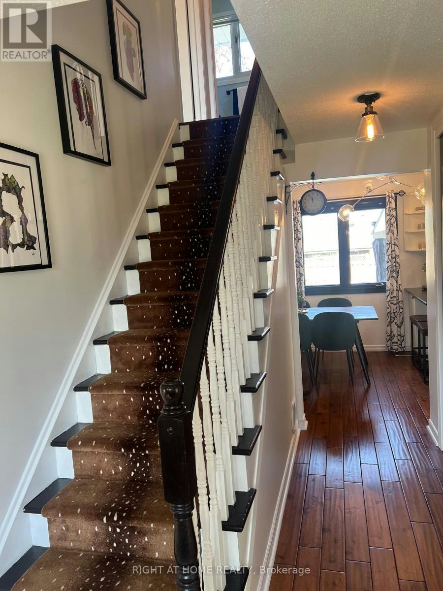 828 Eastvale Drive, Ottawa, ON, K1J 7A4 - 4