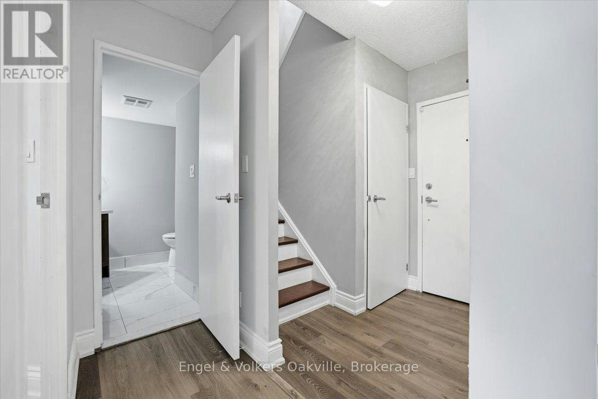 625-1000 Cedarglen Gate, Mississauga, ON, L5C 3Z5 - 10