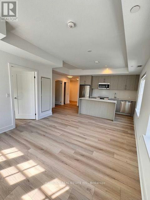 204-8 Manor Road W, Toronto, ON, M4S 0E6 - 6
