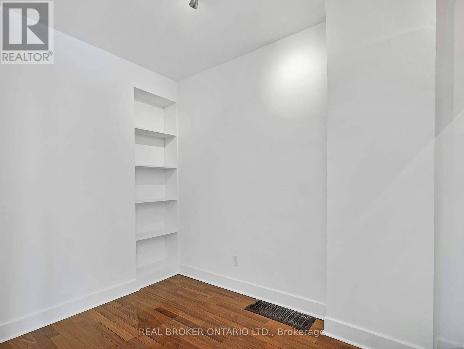 MAIN FL-1928 Gerrard Street E, Toronto, ON, M4L 2C1 - 7