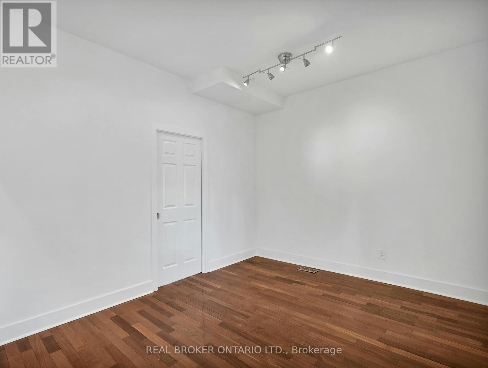 MAIN FL-1928 Gerrard Street E, Toronto, ON, M4L 2C1 - 14