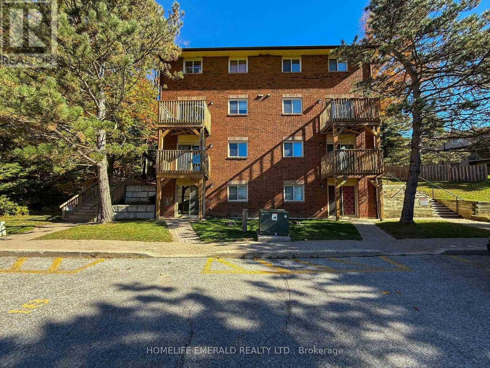 8-14 Shadowood Road, Barrie, ON, L4N 7K4