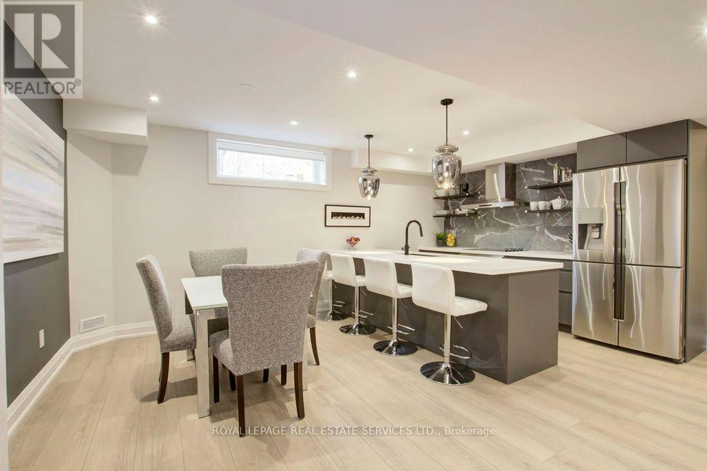 2-164 Maurice Drive, Oakville, ON, L6K 2W9 - 12