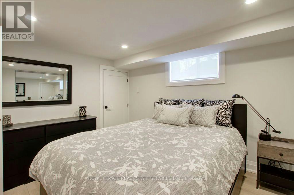 2-164 Maurice Drive, Oakville, ON, L6K 2W9 - 26