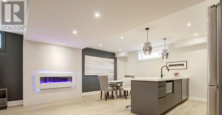 2-164 Maurice Drive, Oakville, ON, L6K 2W9 - 13