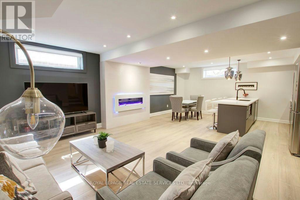 2-164 Maurice Drive, Oakville, ON, L6K 2W9 - 18