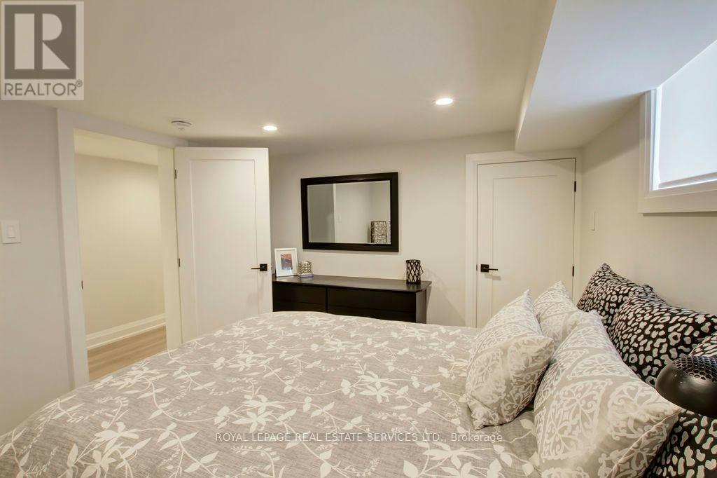 2-164 Maurice Drive, Oakville, ON, L6K 2W9 - 27