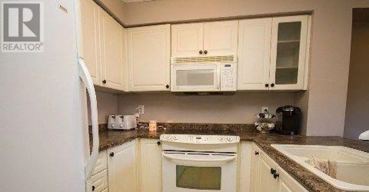 93 Robideau Place, Whitby, ON, L1R 3G7 - 10