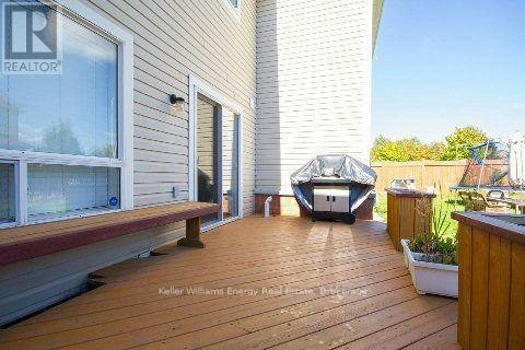 93 Robideau Place, Whitby, ON, L1R 3G7 - 17