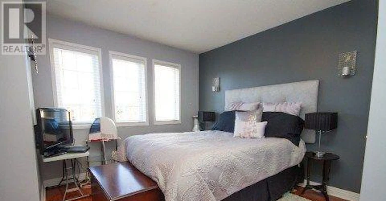 93 Robideau Place, Whitby, ON, L1R 3G7 - 7