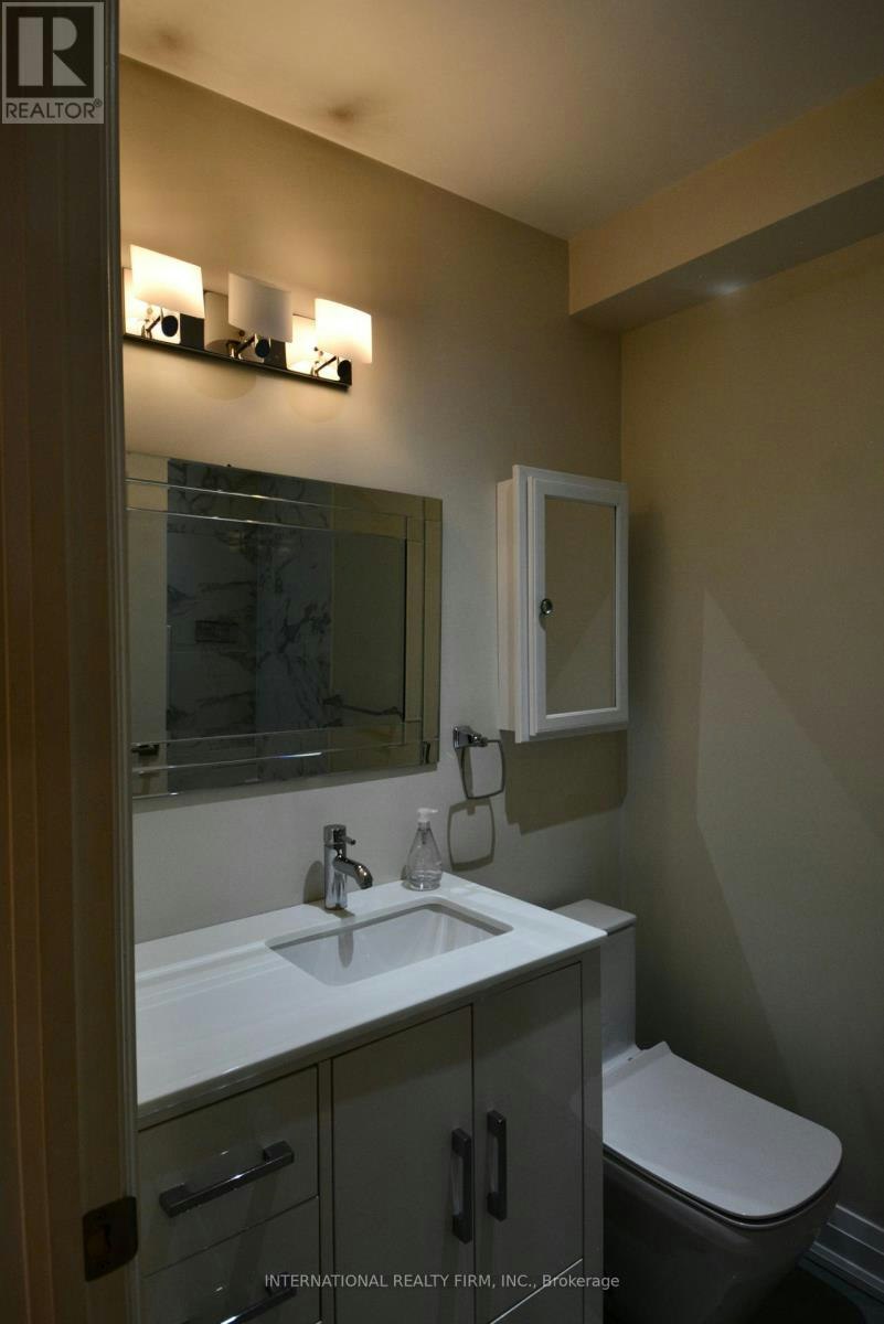 MAIN FLOOR-24 Duggan Avenue, Toronto, ON, M4V 1Y2 - 10
