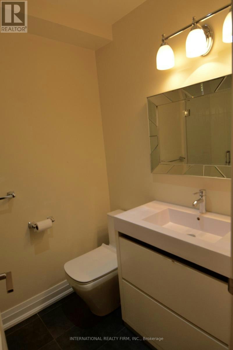 MAIN FLOOR-24 Duggan Avenue, Toronto, ON, M4V 1Y2 - 12