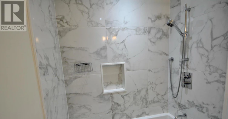 MAIN FLOOR-24 Duggan Avenue, Toronto, ON, M4V 1Y2 - 8