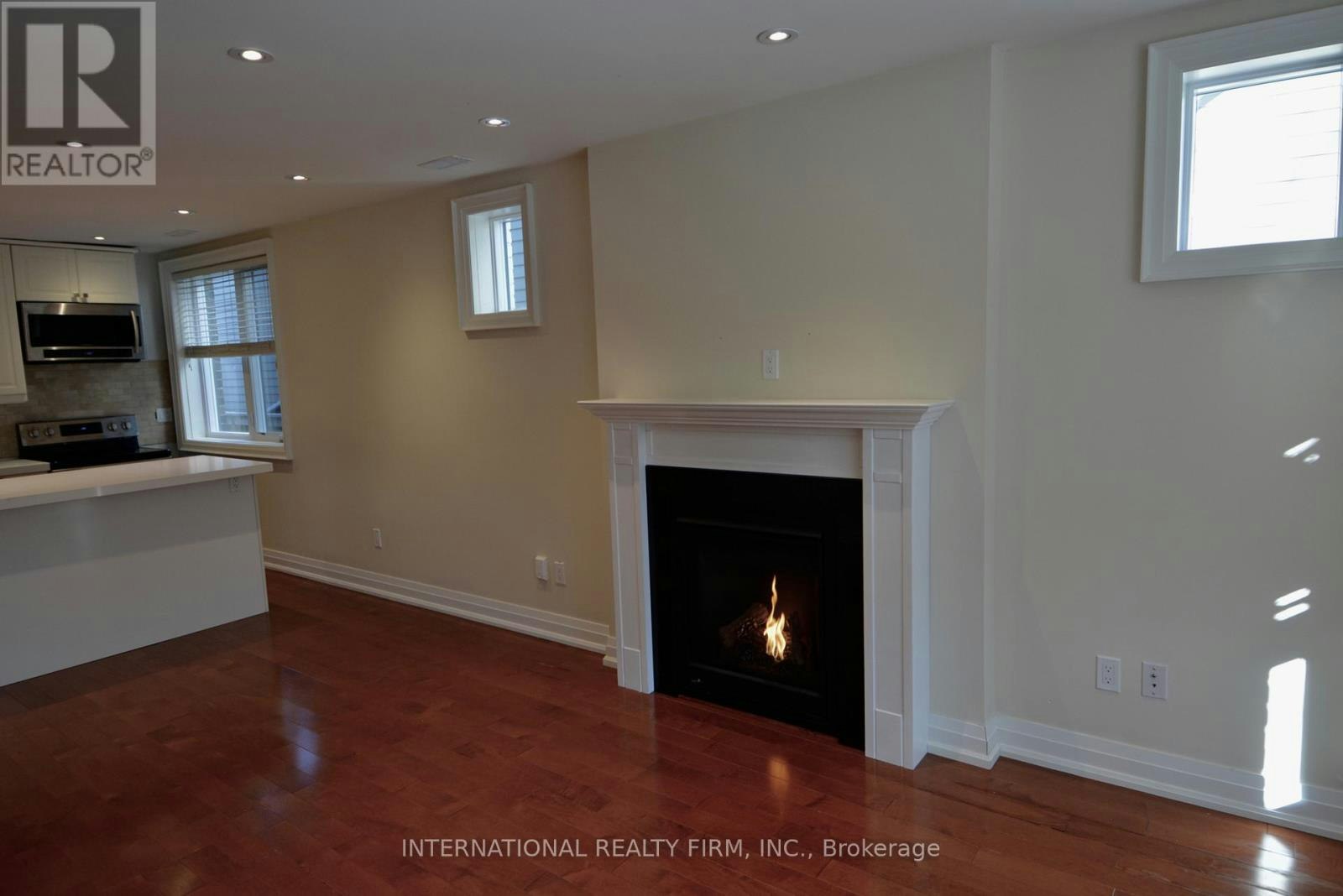MAIN FLOOR-24 Duggan Avenue, Toronto, ON, M4V 1Y2 - 24