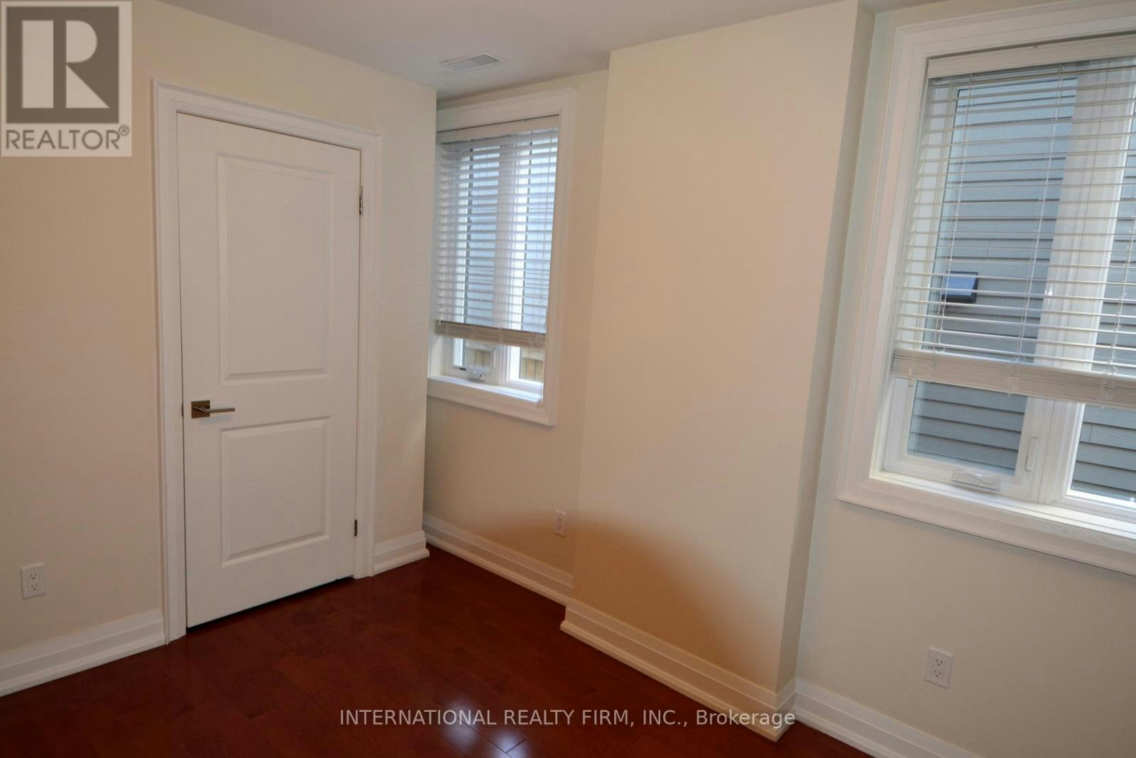 MAIN FLOOR-24 Duggan Avenue, Toronto, ON, M4V 1Y2 - 19
