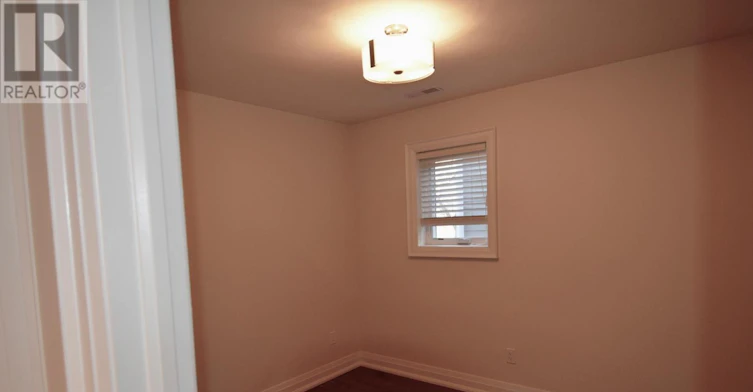 MAIN FLOOR-24 Duggan Avenue, Toronto, ON, M4V 1Y2 - 16