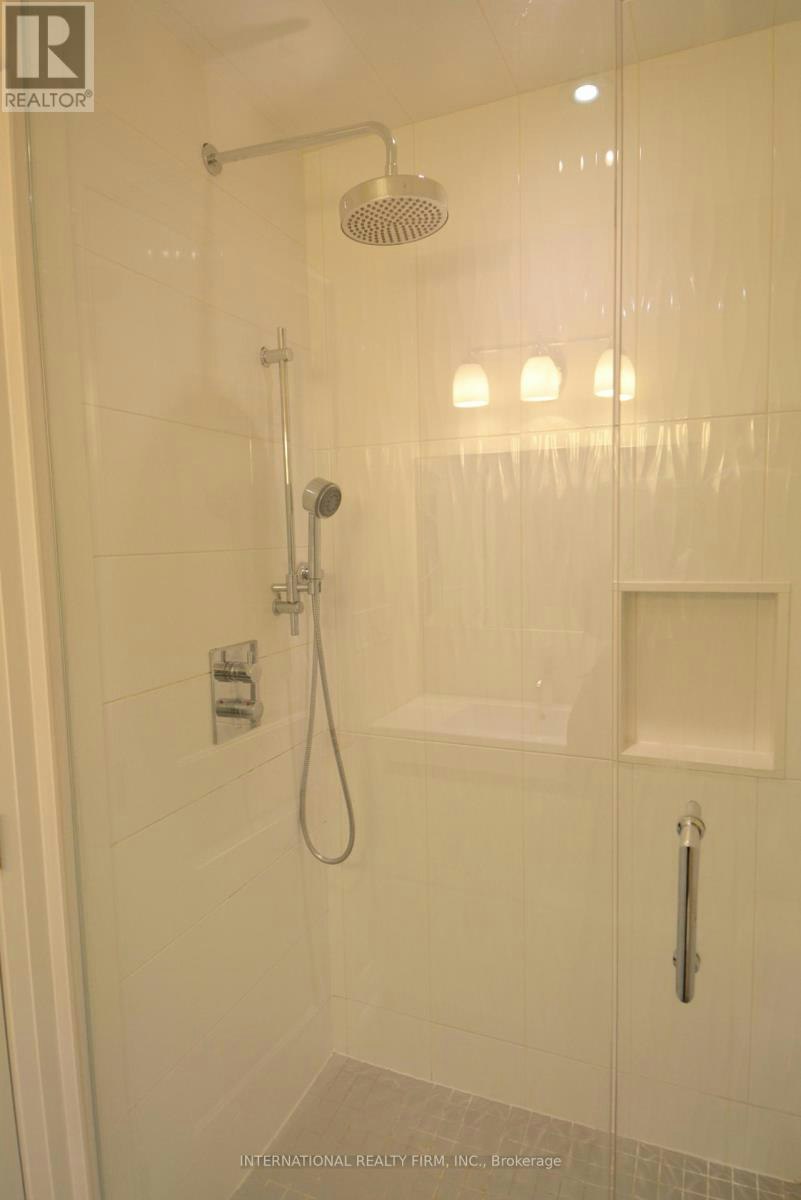 MAIN FLOOR-24 Duggan Avenue, Toronto, ON, M4V 1Y2 - 11