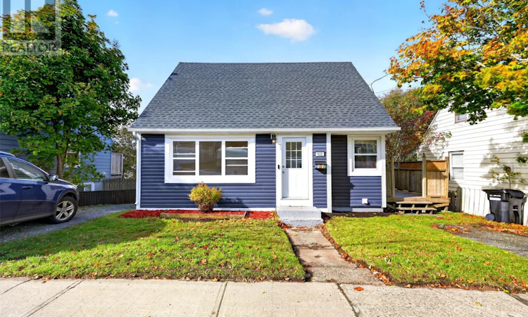 122 Empire Avenue