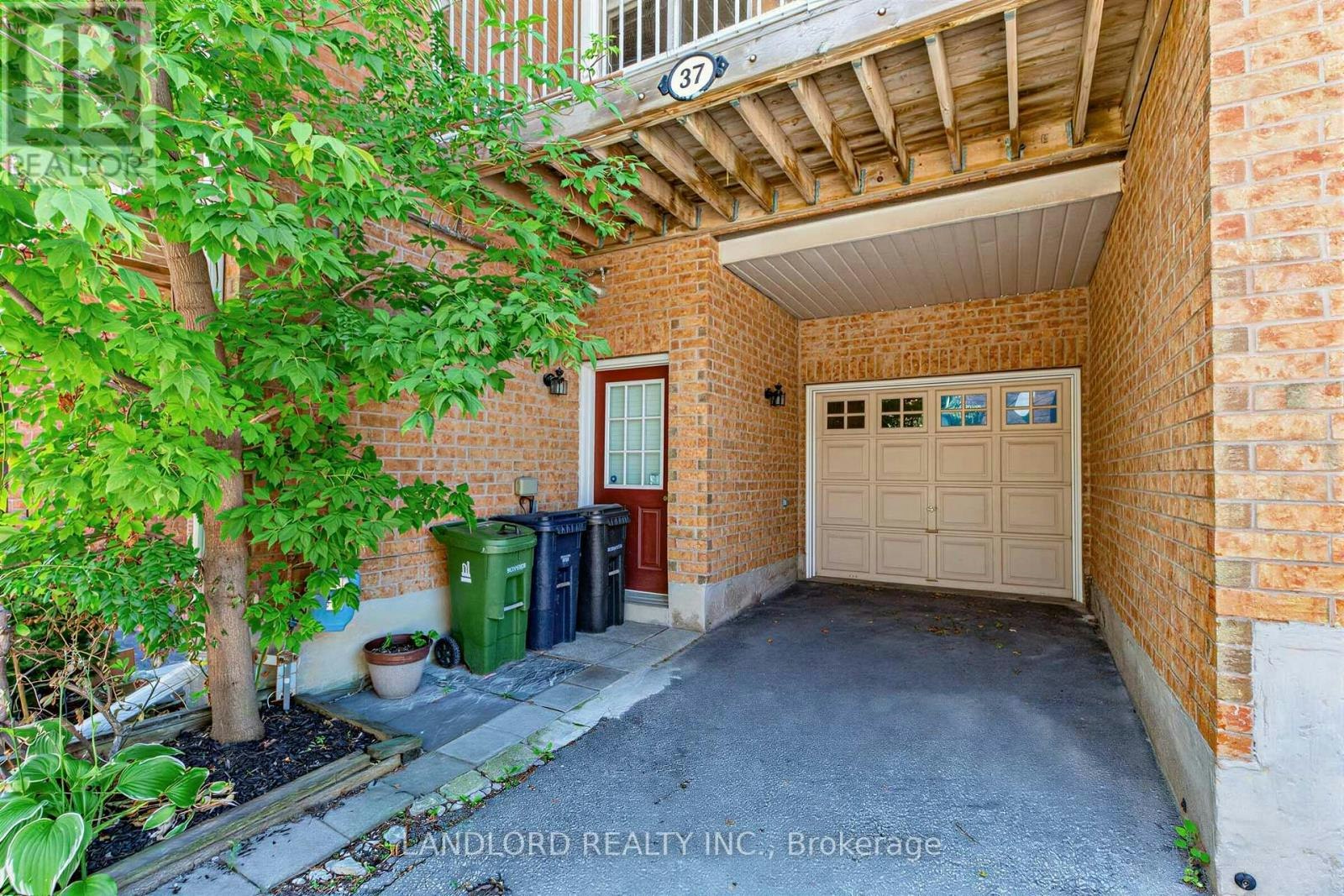 37 Birdstone Crescent, Toronto, ON, M6N 5H5 - 21
