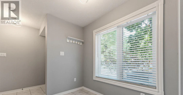 37 Birdstone Crescent, Toronto, ON, M6N 5H5 - 16