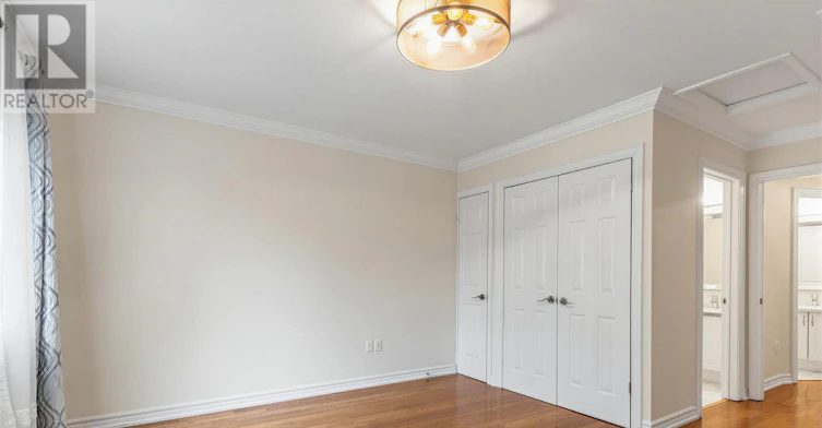 37 Birdstone Crescent, Toronto, ON, M6N 5H5 - 9