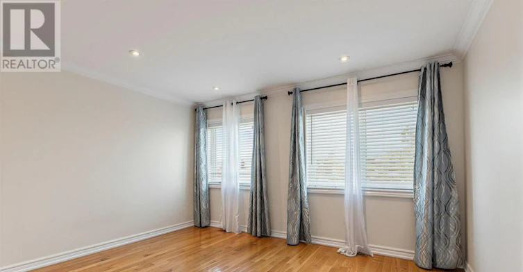 37 Birdstone Crescent, Toronto, ON, M6N 5H5 - 11