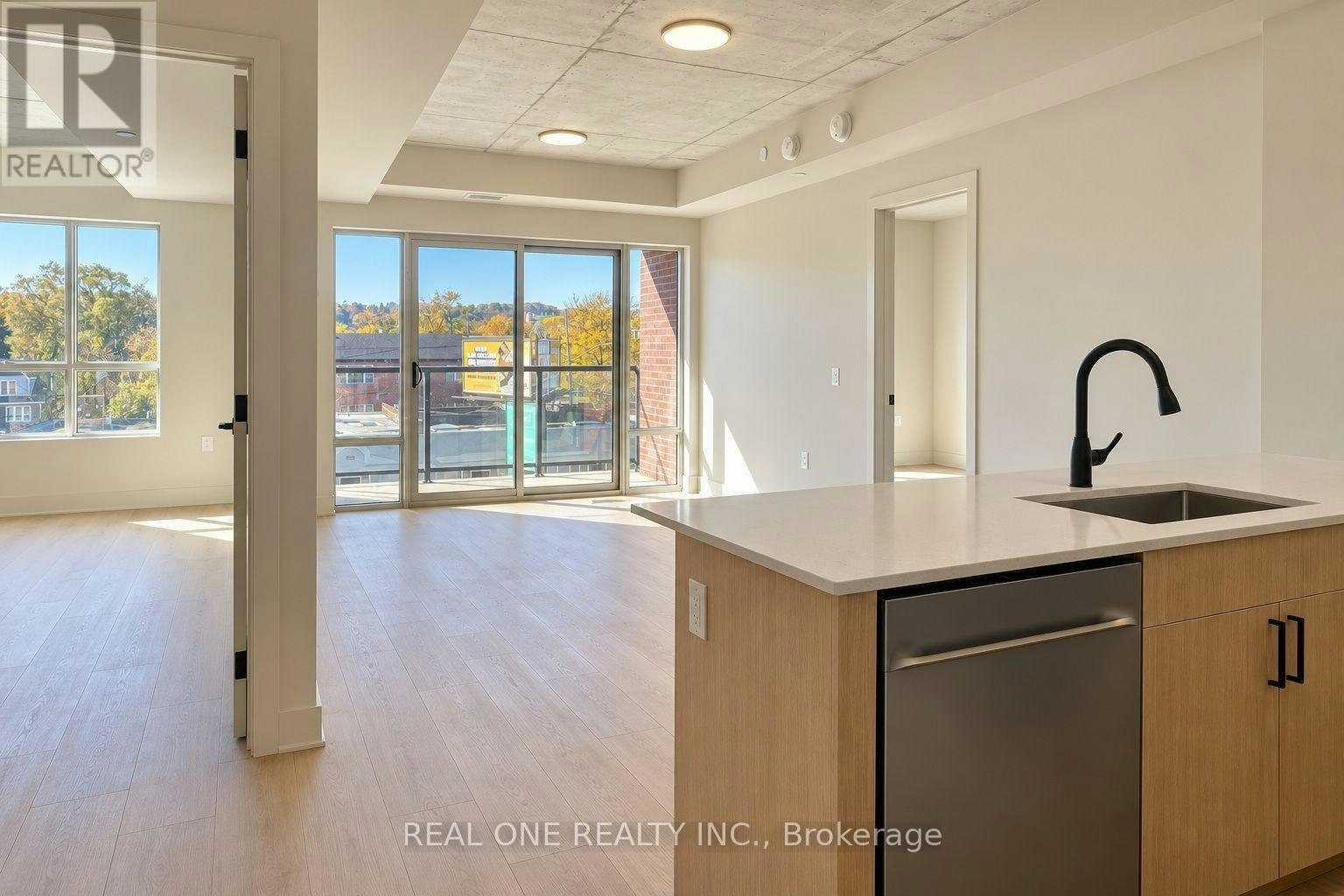 413-810 King Street W, Hamilton, ON, L8S 0A7 - 7