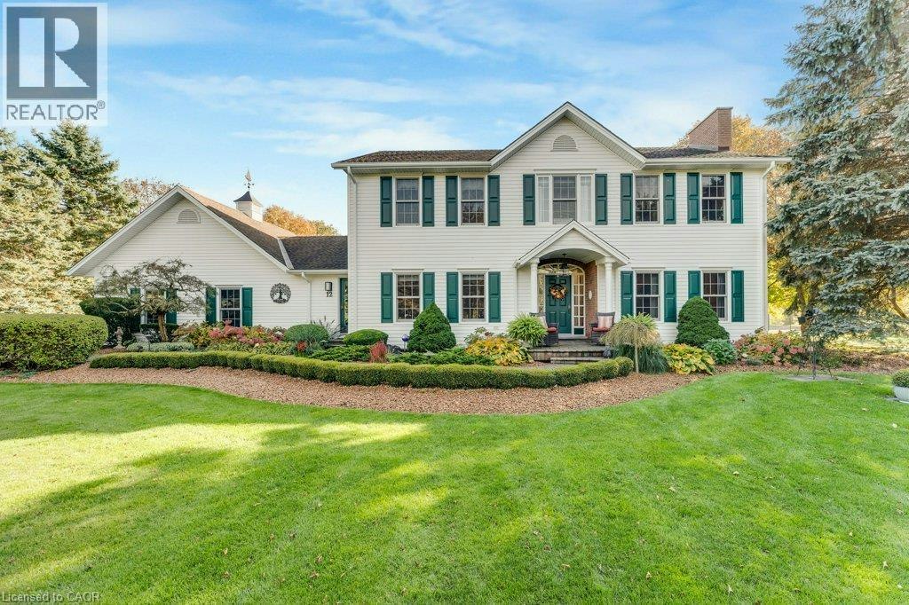 12 Weneil Drive, Hamilton, ON, L8B 0Z6