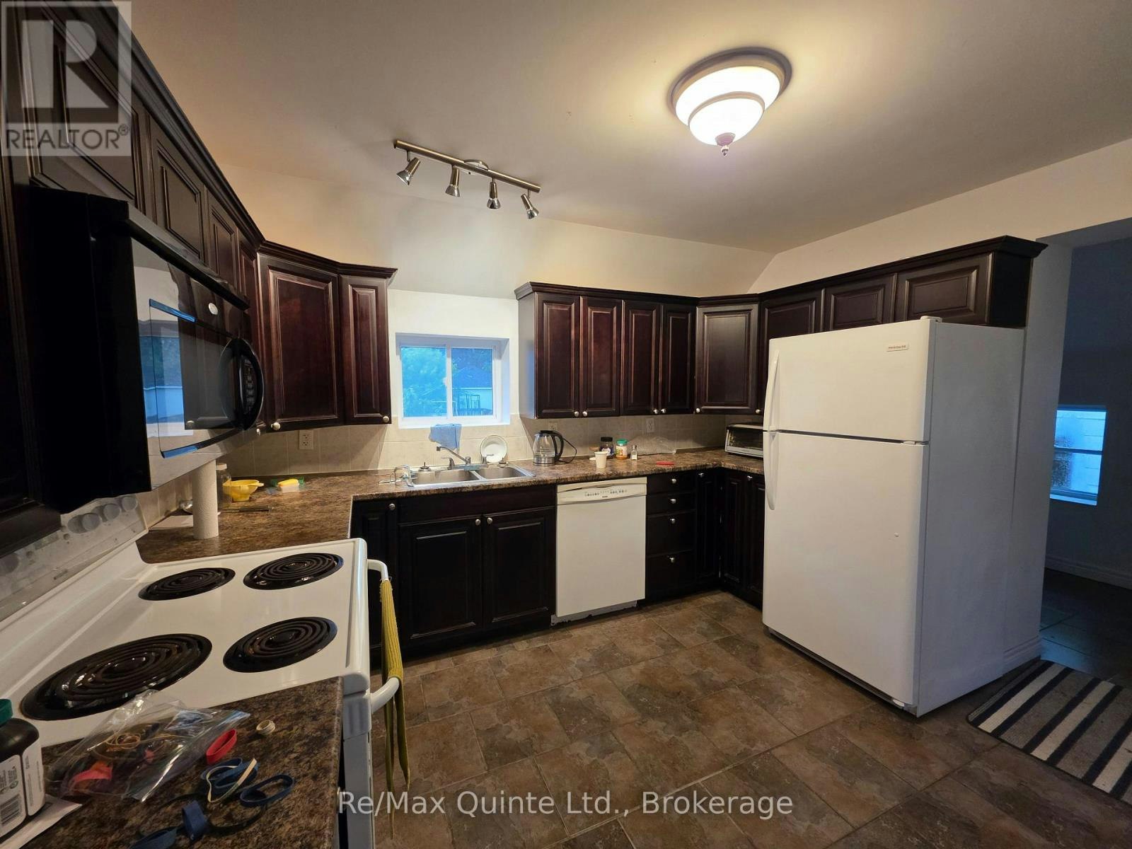 10 Jane Street, Prince Edward County, ON, K0K 2T0 - 10